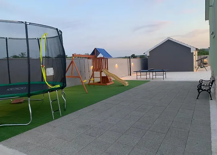 Idila * Sveti Filip i Jakov